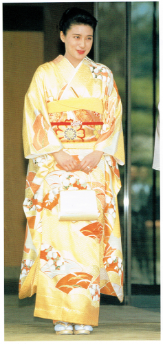 着物 雅子 様 美智子さまの豪華な着物と帯 主に皇后になられてからの着物です