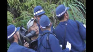 CoBu4H-VYAANJyuQAB琉球朝日放送のカメラマンを排除