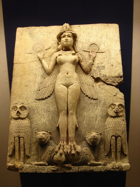 「バーニーの浮彫」。紀元前1800年～紀元前1750年頃の物と推定。イラク南部出土。テラコッタ製。