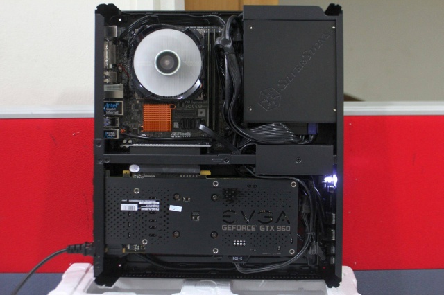 Fractal Design Node 202 Black Mini ITX対応PCケース CS5266 FD-CA-NODE-202-BK 通販 