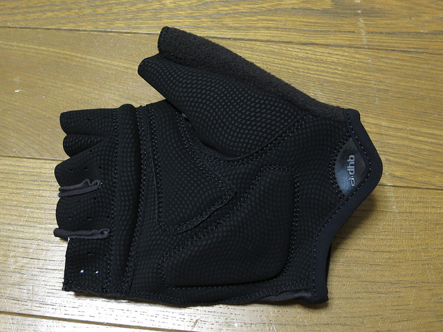 dhb-Classic_Short_Finger_Glove_03.jpg